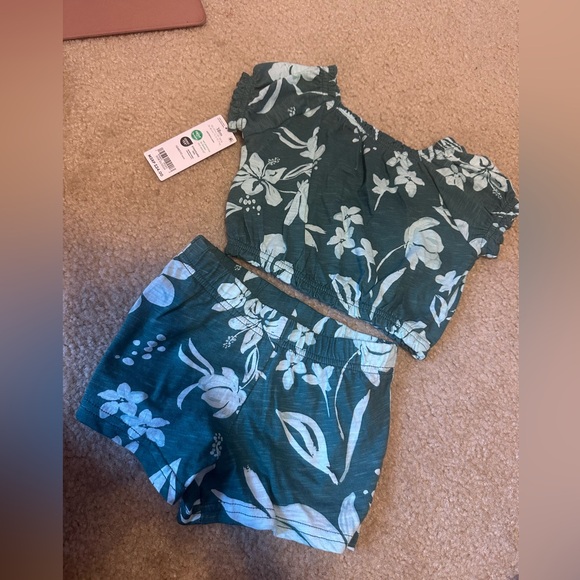 NWT Carter's Green Floral Kids Shorts Set - Picture 4 of 4